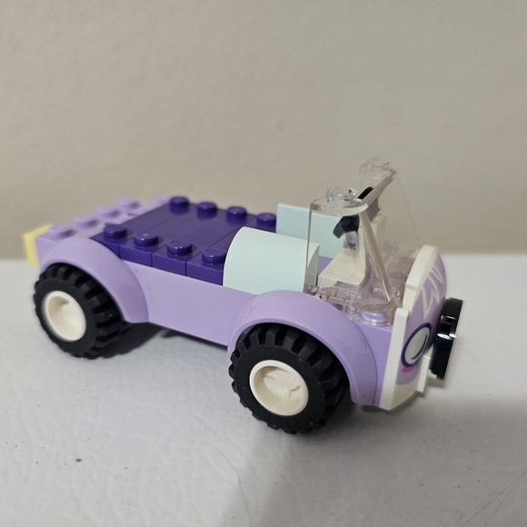 Lego Friends Figures and Accessories - Picture 3 of 8